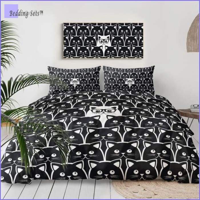 Cat Bedding - Intruder